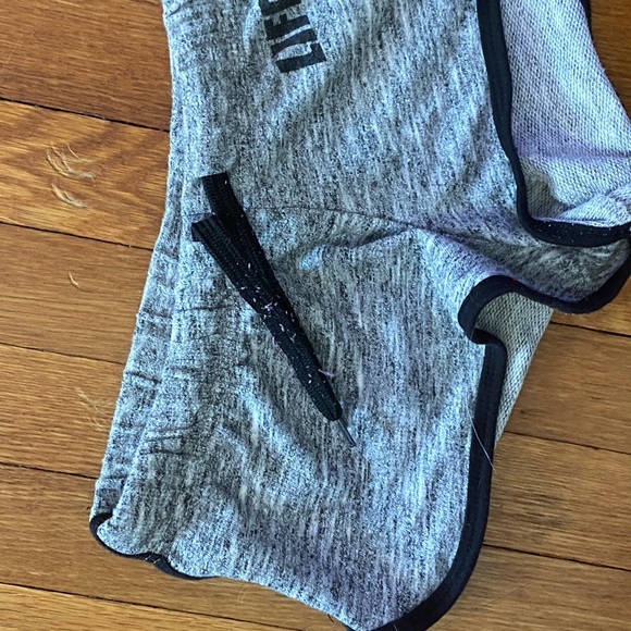 Too small - Picture 2 of 2